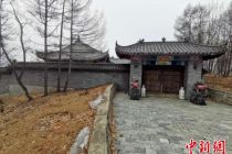 探访牡丹江“毁林私建庄园” 内有亭台楼阁和多种动物标本